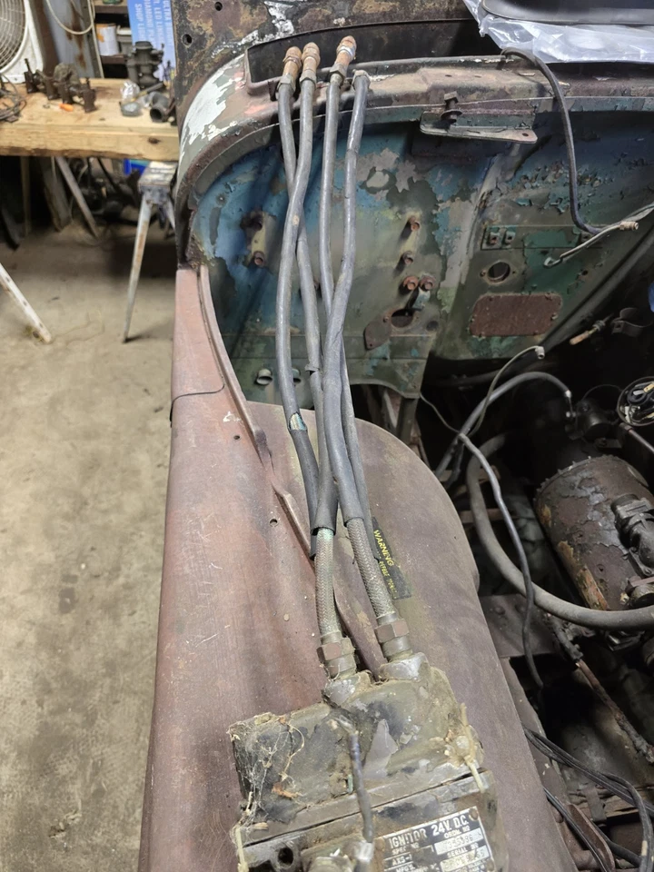 M38A1 24V 自动轻质军事分销商和插头电线 — 第 2/4 张图片