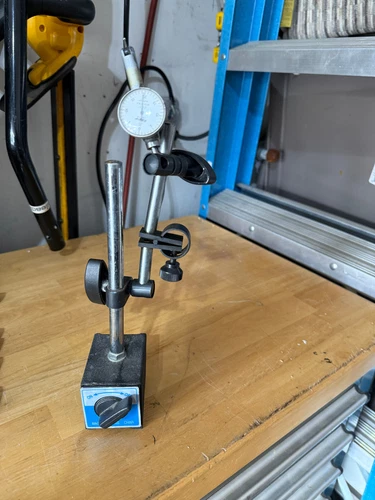 Magnetic Base with Mitutoya Dial Test Indicator Fine Adjustment