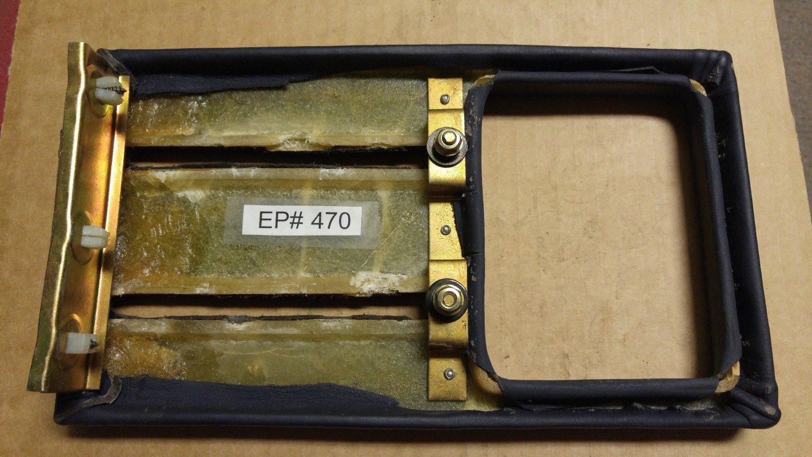 Ferrari Testarossa 1987 Center Console "Cover" 61553400