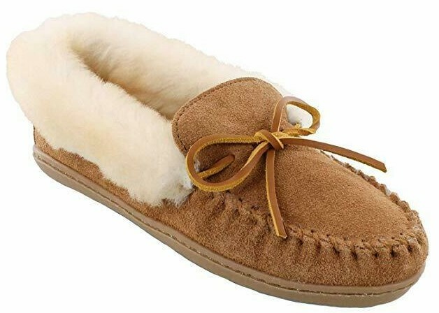 minnetonka alpine moccasin slipper
