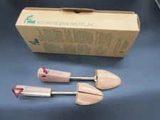 Rochester Shoe Tree Co. Cedar Wood Stretcher 1996 Lady North. MIchigan St. Univ