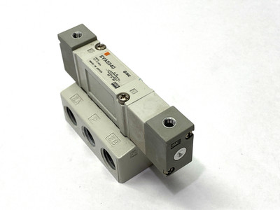 SMC SYA5340-02 Air Pilot Valve & Base Mount 1/4'' NPT