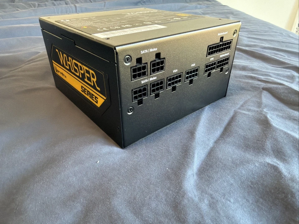 Fuente de alimentación modular ATX Bitfenix Whisper BWG550M 550W, usada Foto 4 de 4