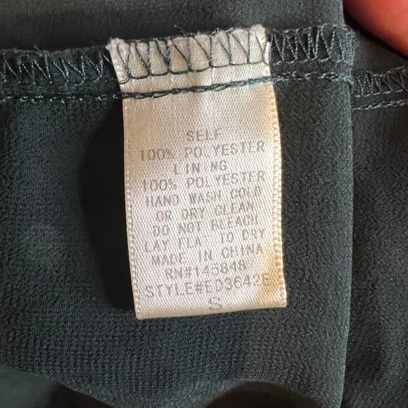 Vestido Everly para mujer verde a lunares excedente cuello en V manga corta midi envolvente pequeño Foto 4 de 4