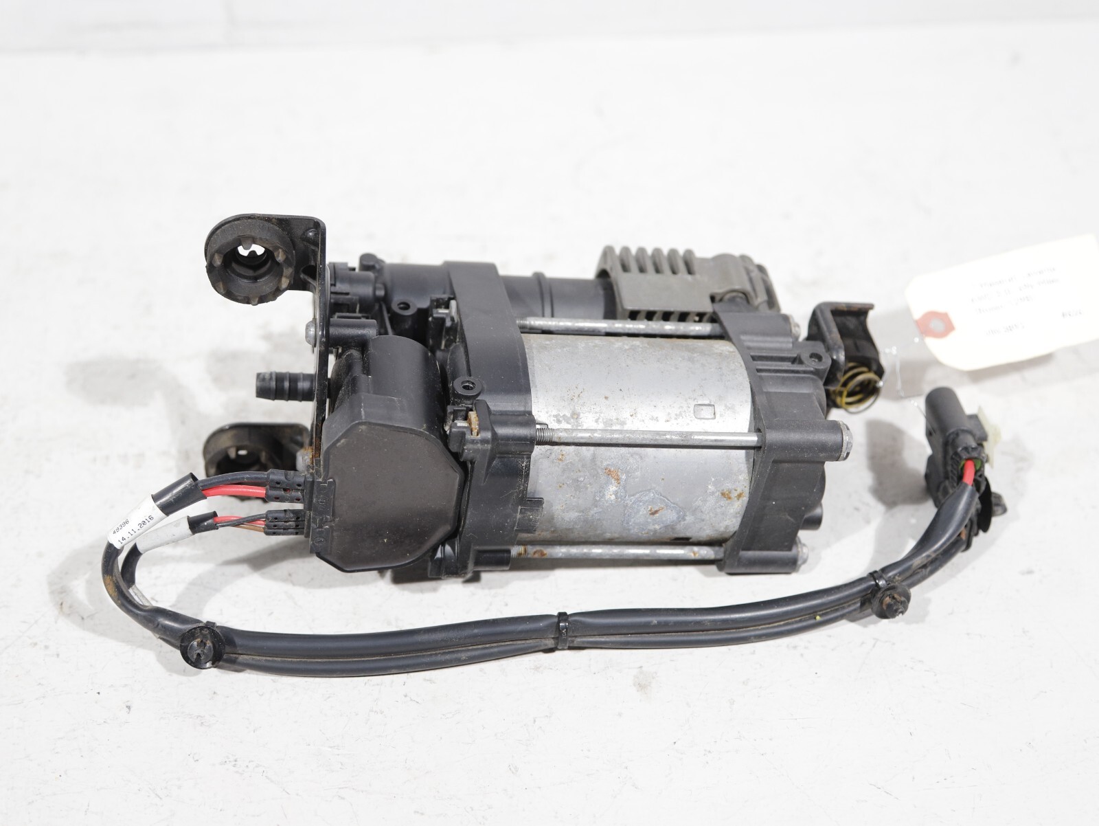 2017-2020 MASERATI LEVANTE M161 AWD AIR SUSPENSION COMPRESSOR PUMP OEM 🚗69K