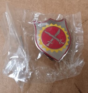 U.S. ARMY 4TH FIELD ARTILLERY UNIT CREST (B)