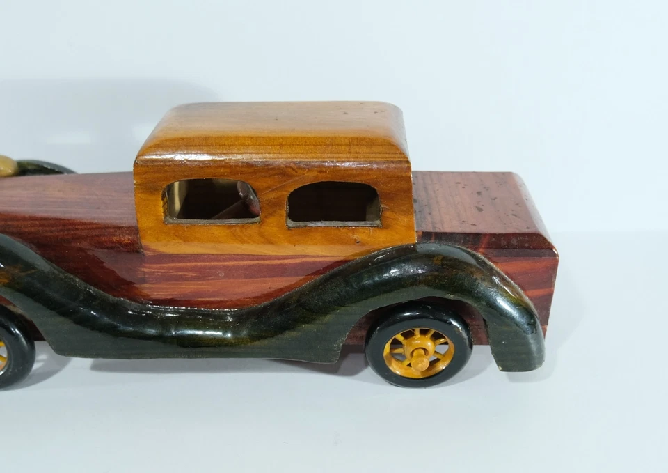 Handmade Wooden Classic Car | 26cm Vintage Model Toy Glossy Finish Unboxed B1. - Image 3 of 4