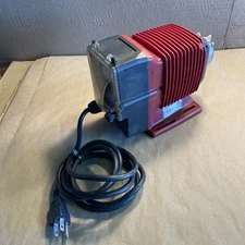 Walchem Chemical Metering Pump EWN-B16VCUR 105 PSI, 1GPH - Works -AS IS **READ**