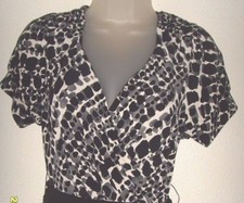 Merona Women's small black/white print short sleeve v-neck dress