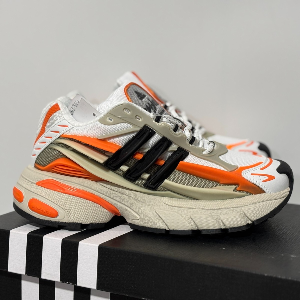 Size 12 - Pharrell x VIRGINIA x adidas Adistar Jellyfish Focus