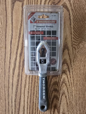 NEW THORSEN 7'' UNIVERSAL ADJUSTABLE WRENCH No 53007 