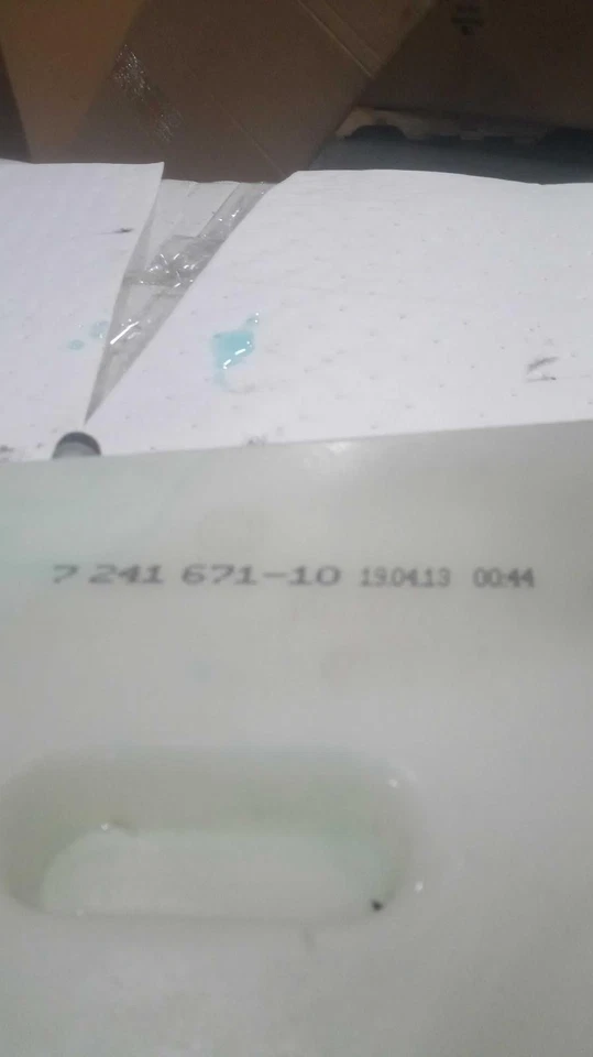 2013 BMW 328I Washer Fluid Reservoir OEM Black 2.0L 140K Miles NJ25-22072 Foto 2 de 4