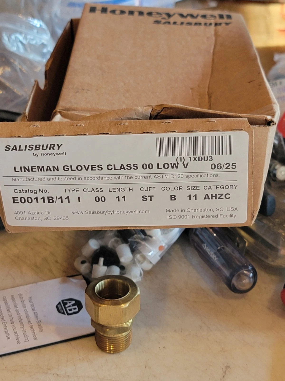 SALISBURY E0011B/11 Black Electrical Insulating Gloves,Type I, 1XDU3