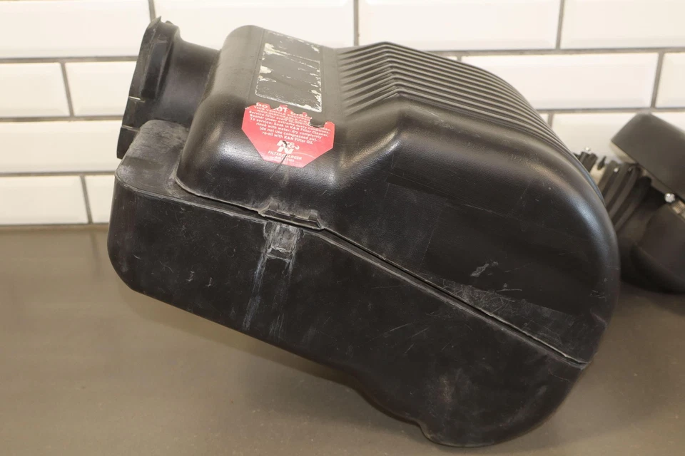 96-99 Chevy Suburban 2500 7,4 л 454 воздухоочиститель в сборе впускная трубка воздушный ящик - Изображение 3 из 4