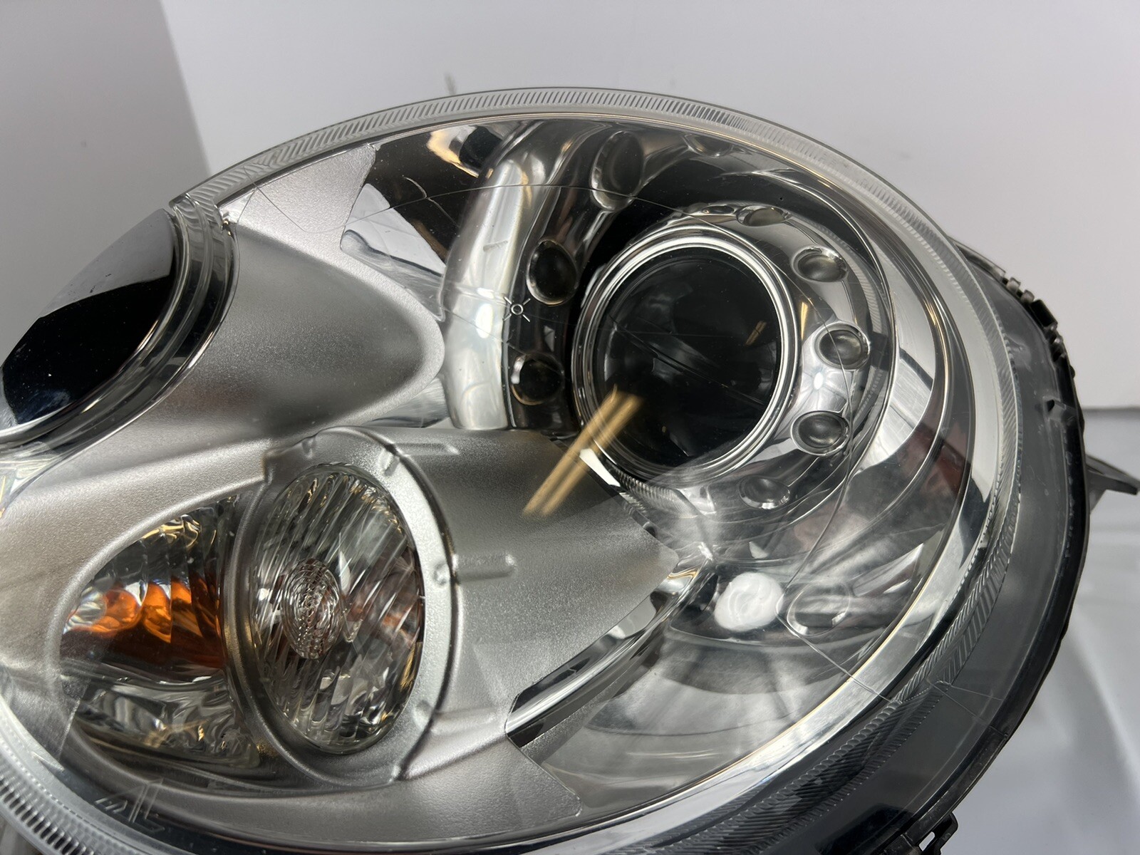 OEM 2012 Mini Cooper Left Headlight Bi-Xenon Broken Tab 0302517273 