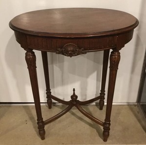 oval lamp table