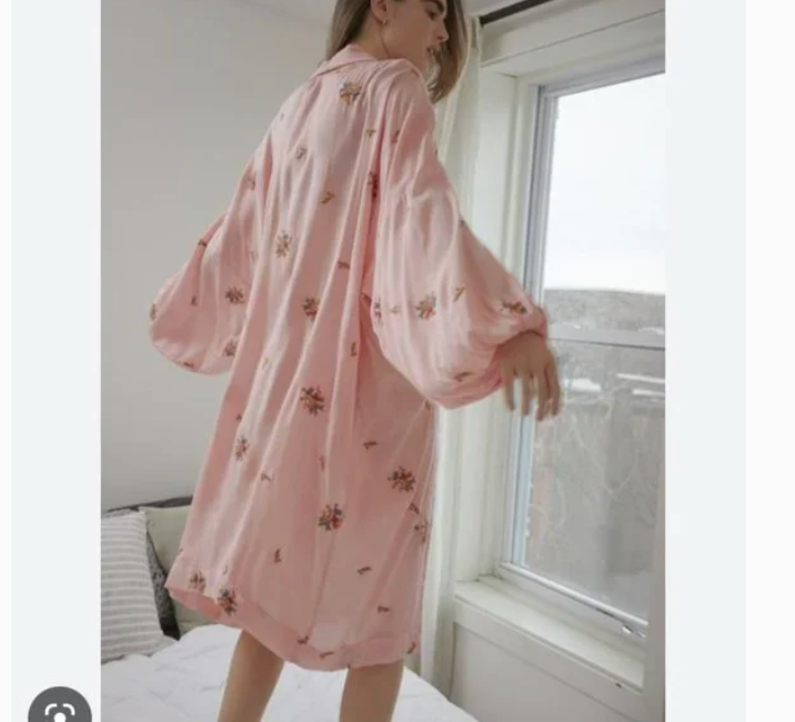 Out From Under Fiona Pink Floral Hipster Embroidered Hippie Chic Romantic Robe