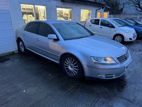 2007 Volkswagen Phaeton (spares or repairs) please read description non runner - Picture 4 of 8