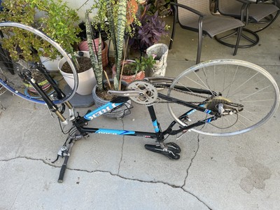Bicycles - Trek 8500 - Nelo's Cycles