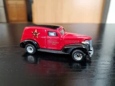 1996 Matchbox 39 Chevy Delivery Sedan Dubuque Star Brewing Co  w Certificate.