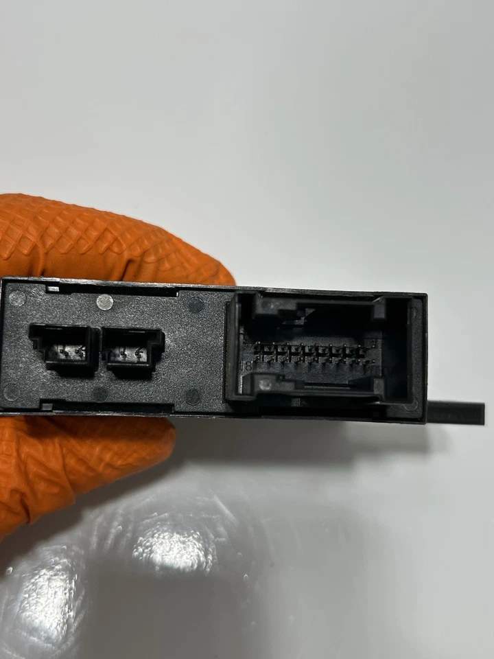 2008 Mercedes-Benz GL450 Tire Pressure Control Module A1645403762 OEM - Image 4 of 4