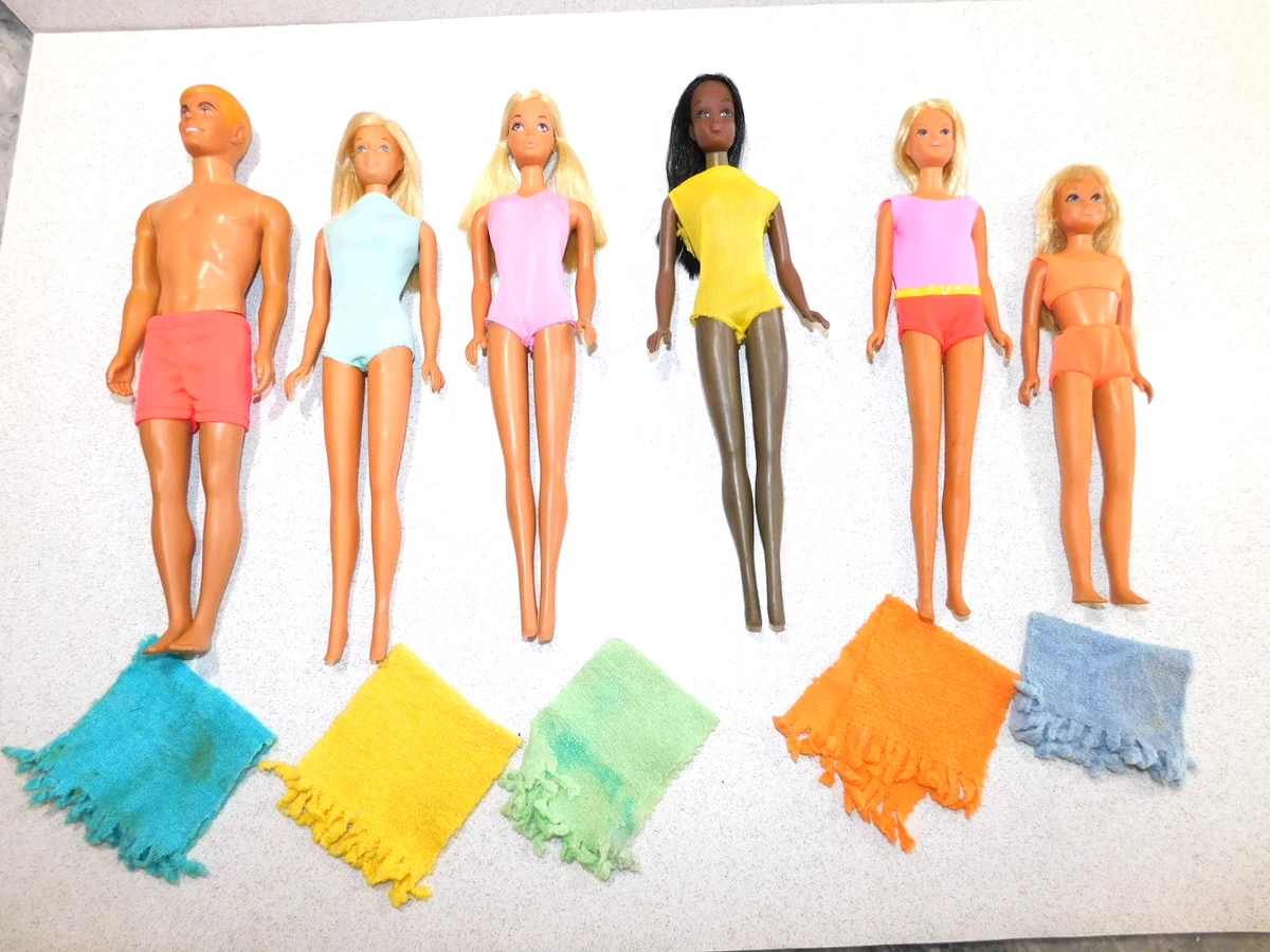 Lot De Poupées Barbie D'occasion - À Découvrir