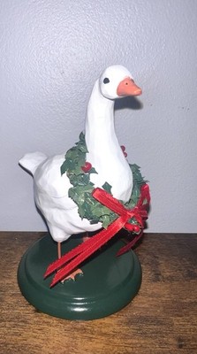 RARE BYER S CHOICE 2010 Ltd. Christmas Wood Goose Figurine w/ Wreath, 5 in