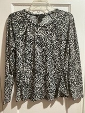 Athleta Rash Guard Black White Long Sleeve Swim Shirt Long Sleeve Sz L MINT