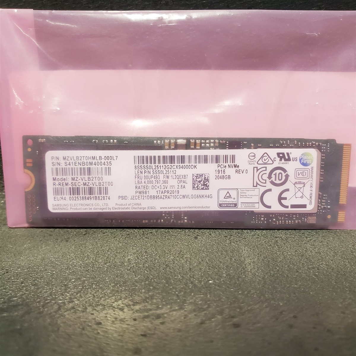 Samsung MZ-VLB2T00 2TB M.2 NVMe PCIe PM981 Solid State Drive SSD
