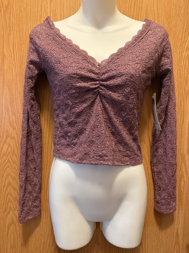 Motel mahota v neck long sleeve top in lace purple - part of a set