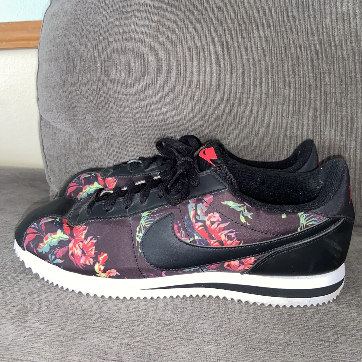 nike cortez black floral