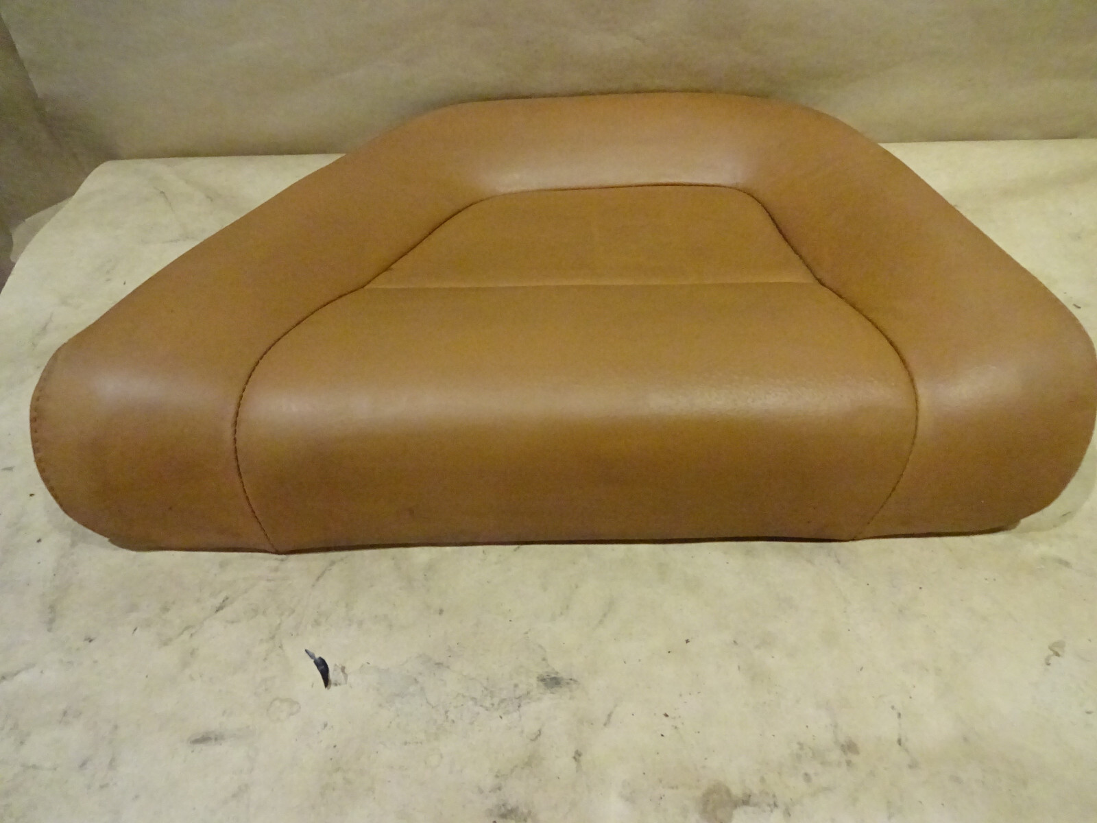Ferrari California - RH Rear Seat  82010500
