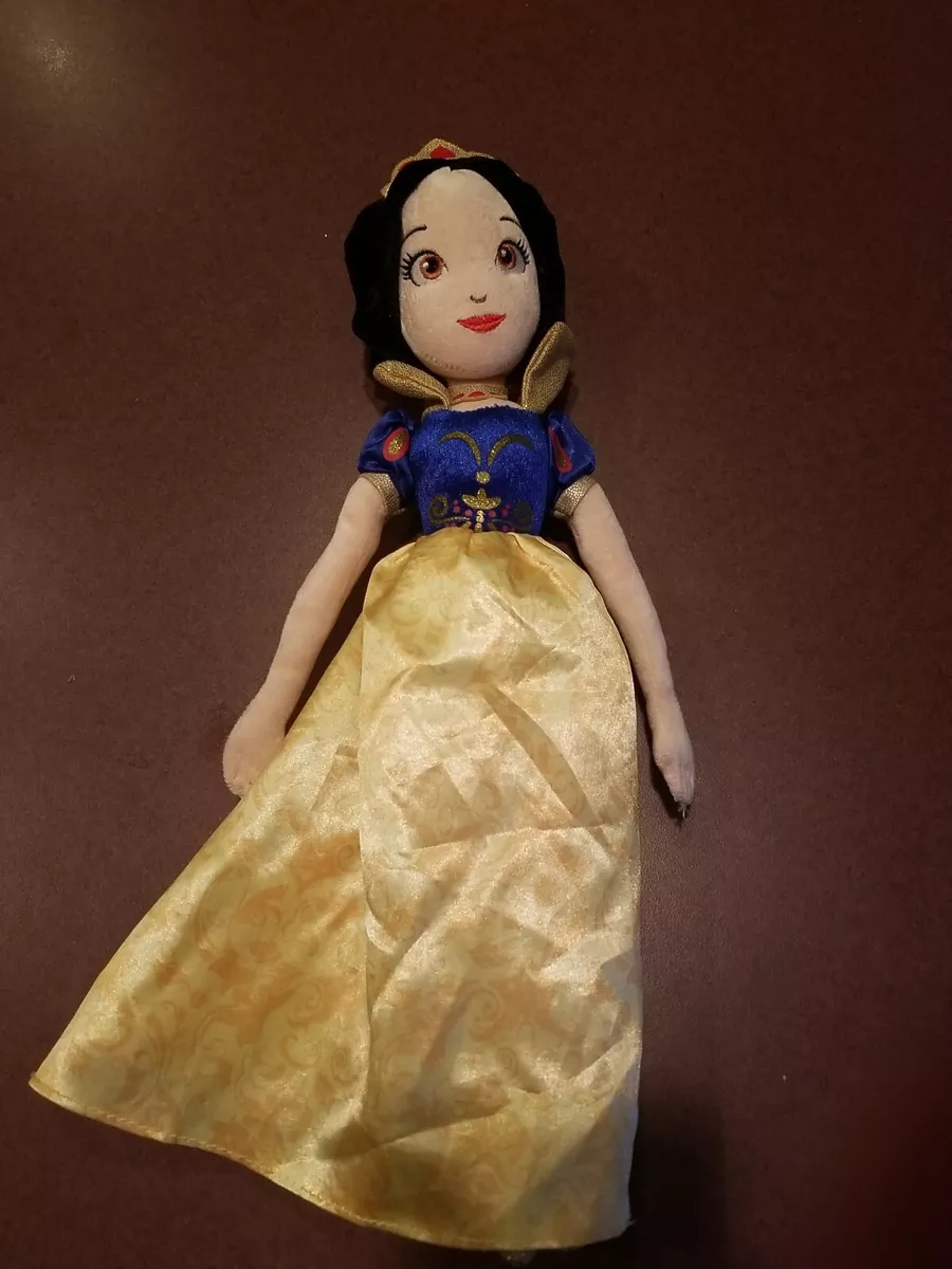 Snow white 2024 disney store doll