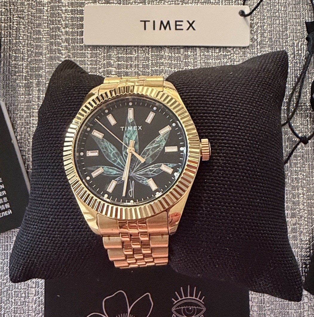 Jacquie Aiche Timex Gold Watch With Leaf Design, Links  display picture 3