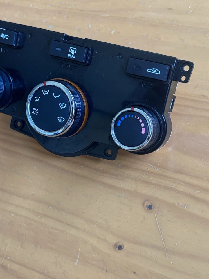 2010-2013 KIA FORTE AC HEATER CLIMATE TEMPERATURE CONTROL SWITCH OEM 972501M361 - Image 3 of 4