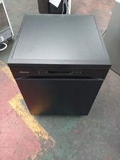 Image of HISENSE Full-size Freestanding Dishwasher - Black (HS622E90BUK)