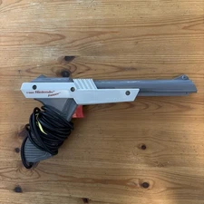 Nintendo NES Zapper Light Gun Gray Controller OEM Original 1985 great condition!