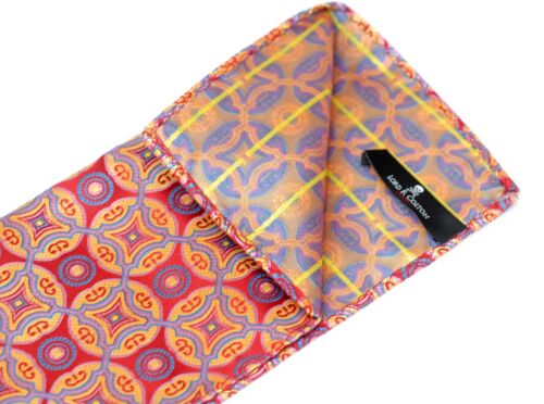 Lord R Colton Masterworks Pocket Square - Isla Negra Red Silk - $75 Retail New - Picture 2 of 3