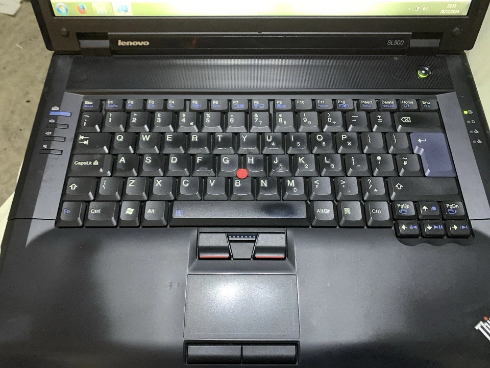 Lenovo ThinkPad SL500 15.4" T5870 2.0GHZ 4GB RAM 160gb hdd  - Image 2 of 4