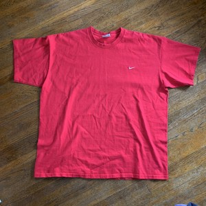 camiseta nike bordada