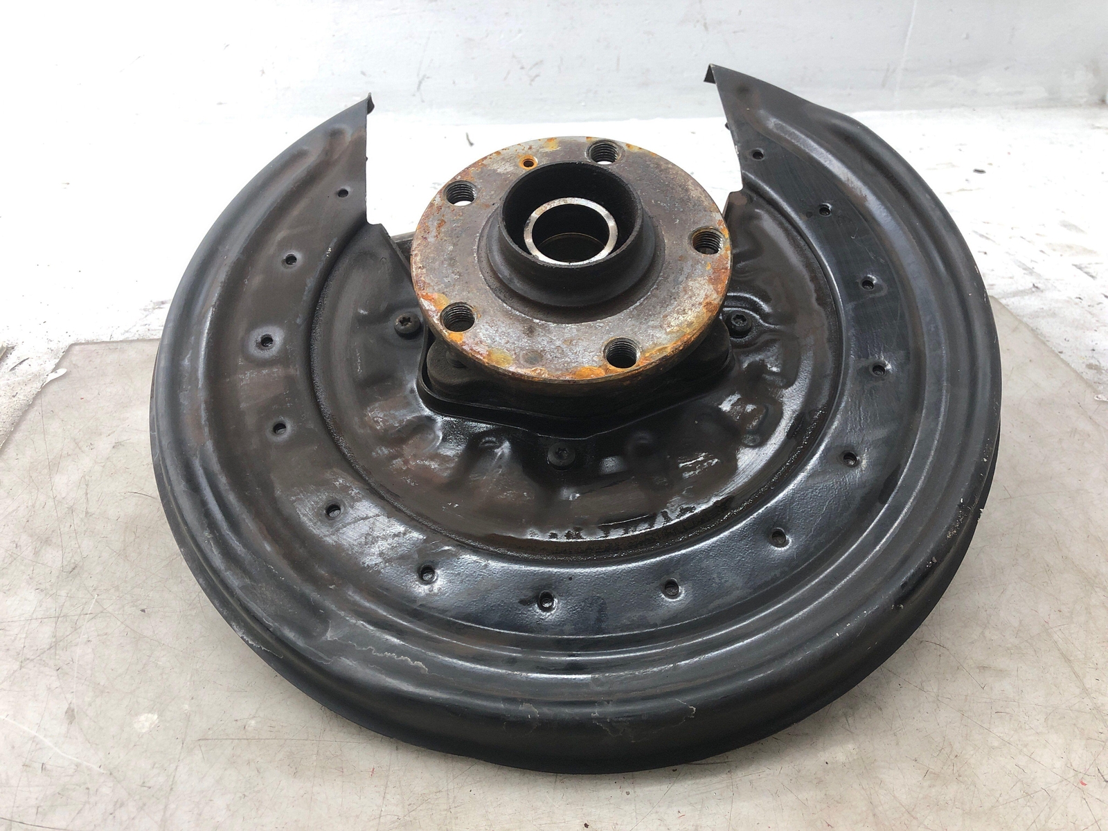 2006-2012 BENTLEY CONTINENTAL RIGHT REAR SPINDLE KNUCKLE WHEEL BEARING HUB