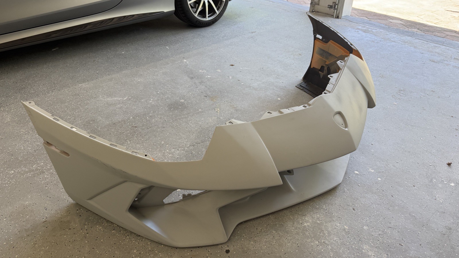 LAMBORGHINI AVENTADOR LP750 SV FRONT BUMPER OEM 470807437G