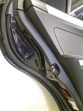 Porte arrière et accessoires Mercedes CLASSE M