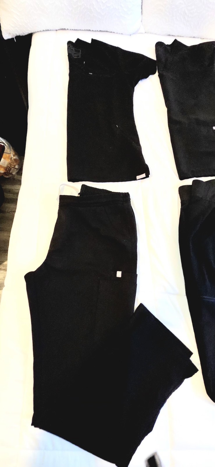 FIGS Black Technical Scrub Sets - image 4