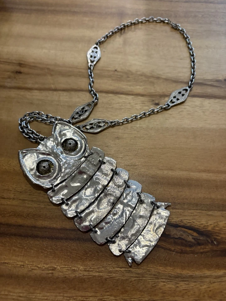 Collier avec pendentif chouette argenté yeux verts verre rond alliage métal - Photo 1/2