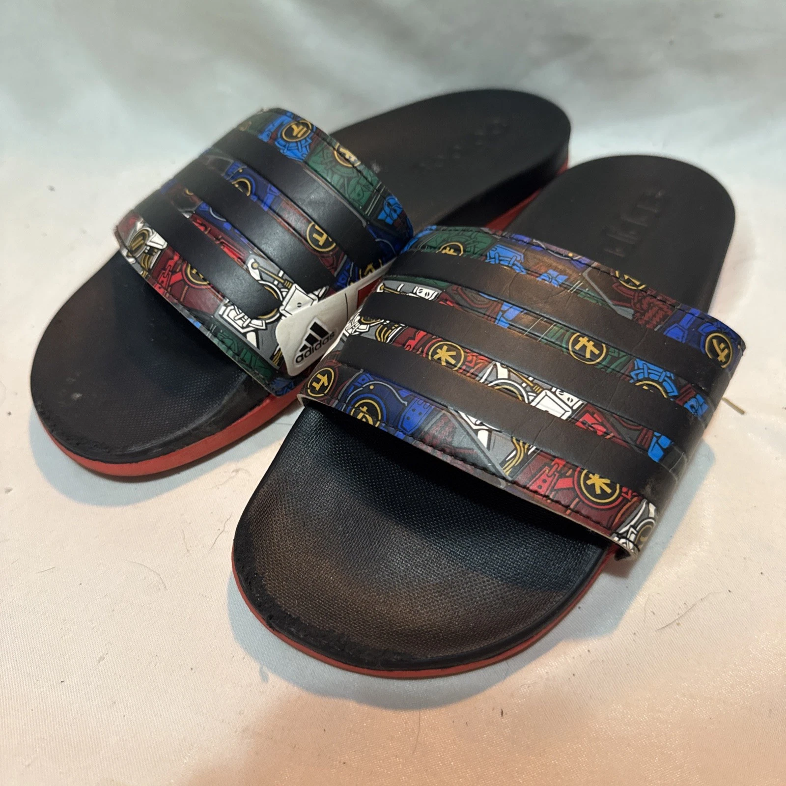 US5 ADIDAS X LEGO® Ninjago FY8835 Sandali comodi da ragazzo Adilette slide