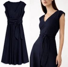 Banana Republic Women’s Black V~Neck Belted Knee Length A~Line Dress Sz MP