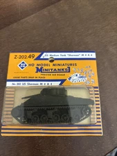 Roco Minitanks WWII US M-4 A4 Sherman Medium Main Battle Tank New