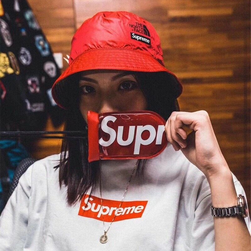 赤Ｓ Supreme See Pouch シュプリーム シーポーチ | hartwellspremium.com