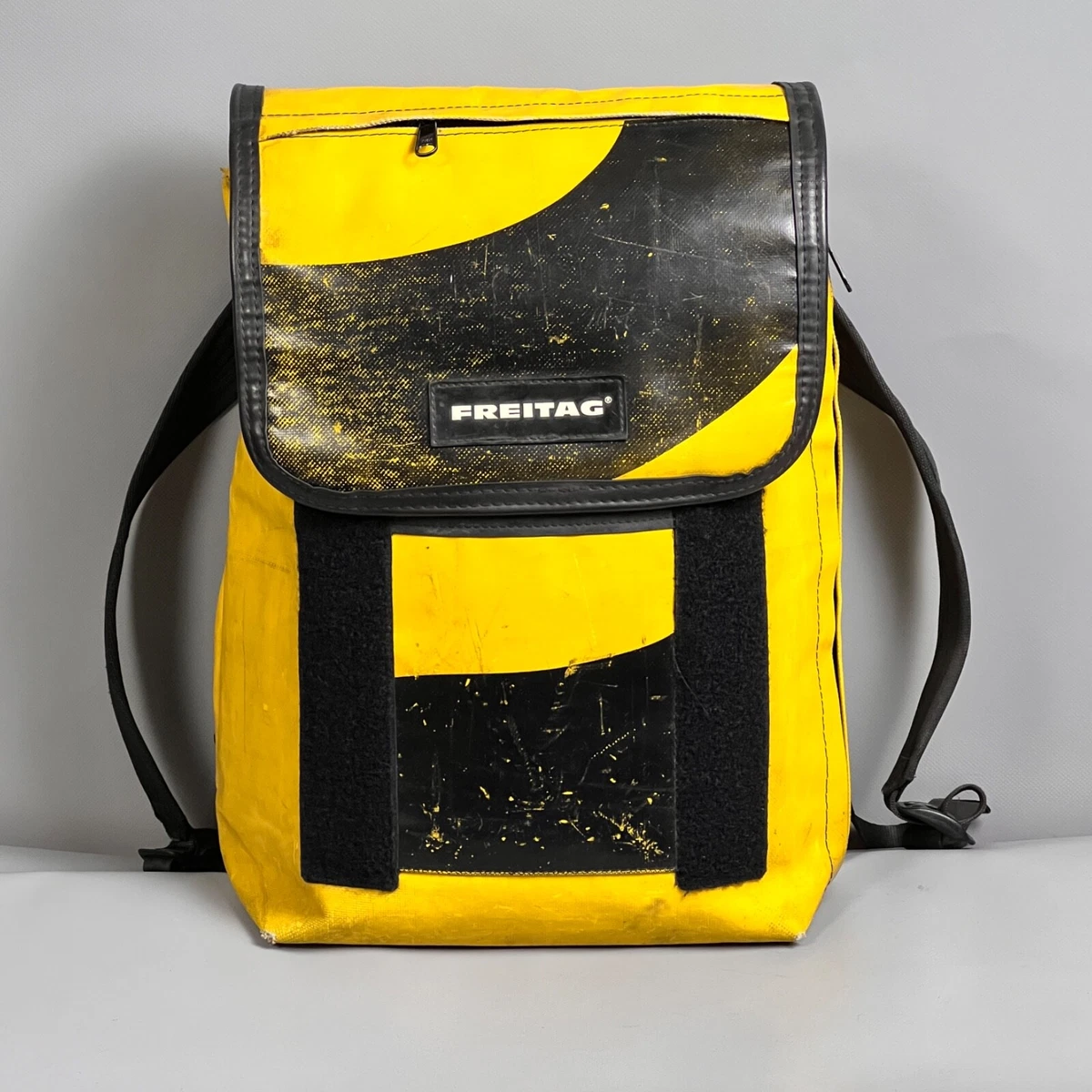 廃盤FREITAG メッセンジャーバッグ 紫